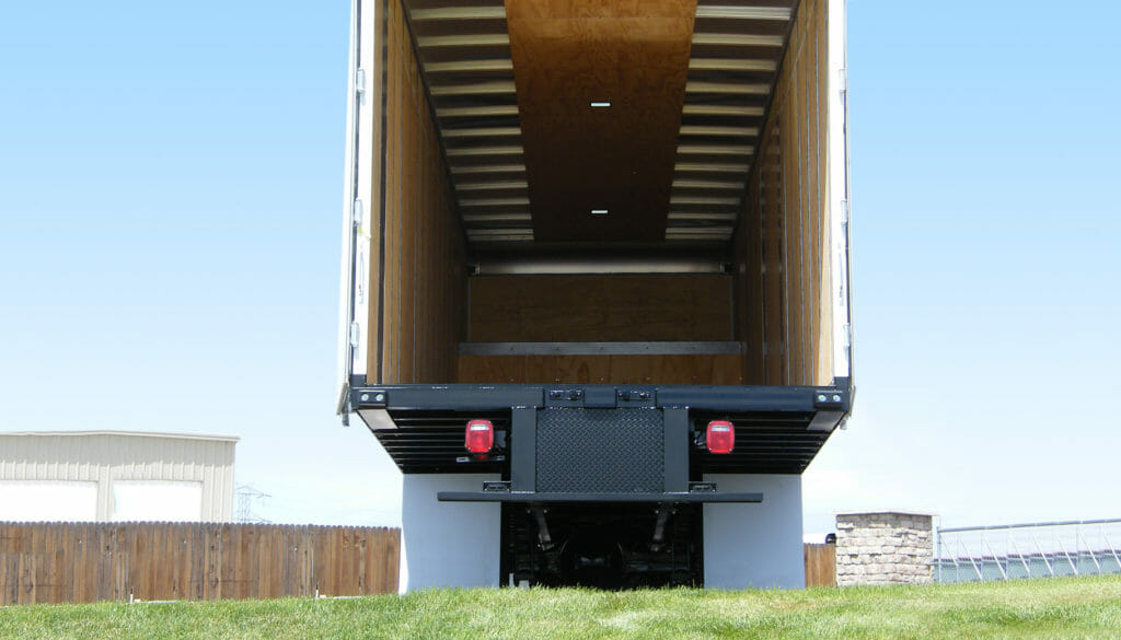 Moving & Storage Trucks - Summit Bodyworks